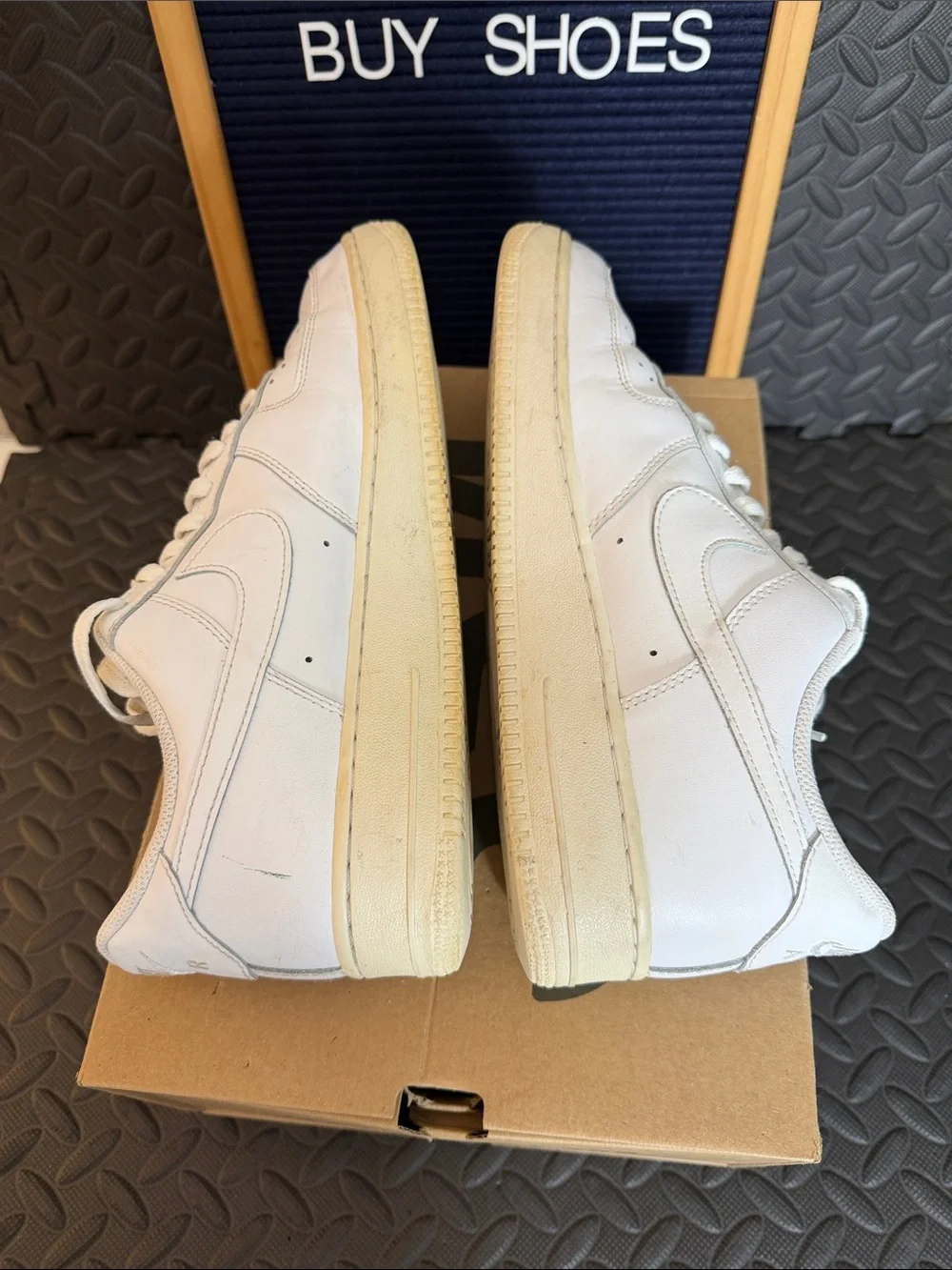 Nike AF1 Air Force 1 Triple White Mens Size 10.5 CW2288-111 Shoes Sneakers